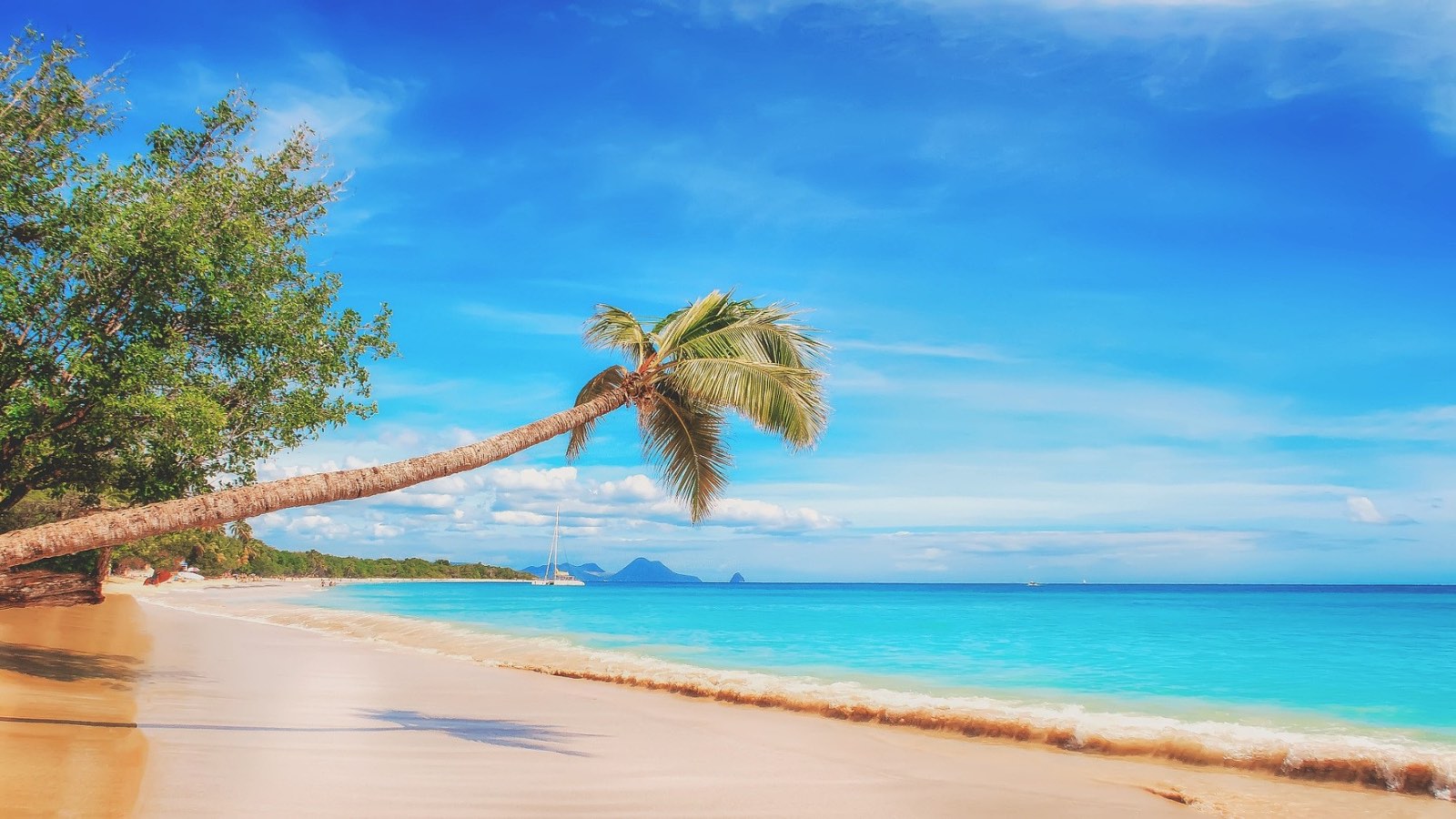 7 Best Places to Visit in the Caribbean in April - 2024 Guide